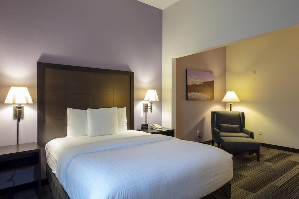 La Quinta By Wyndham Springfield Airport Plaza Exterior foto