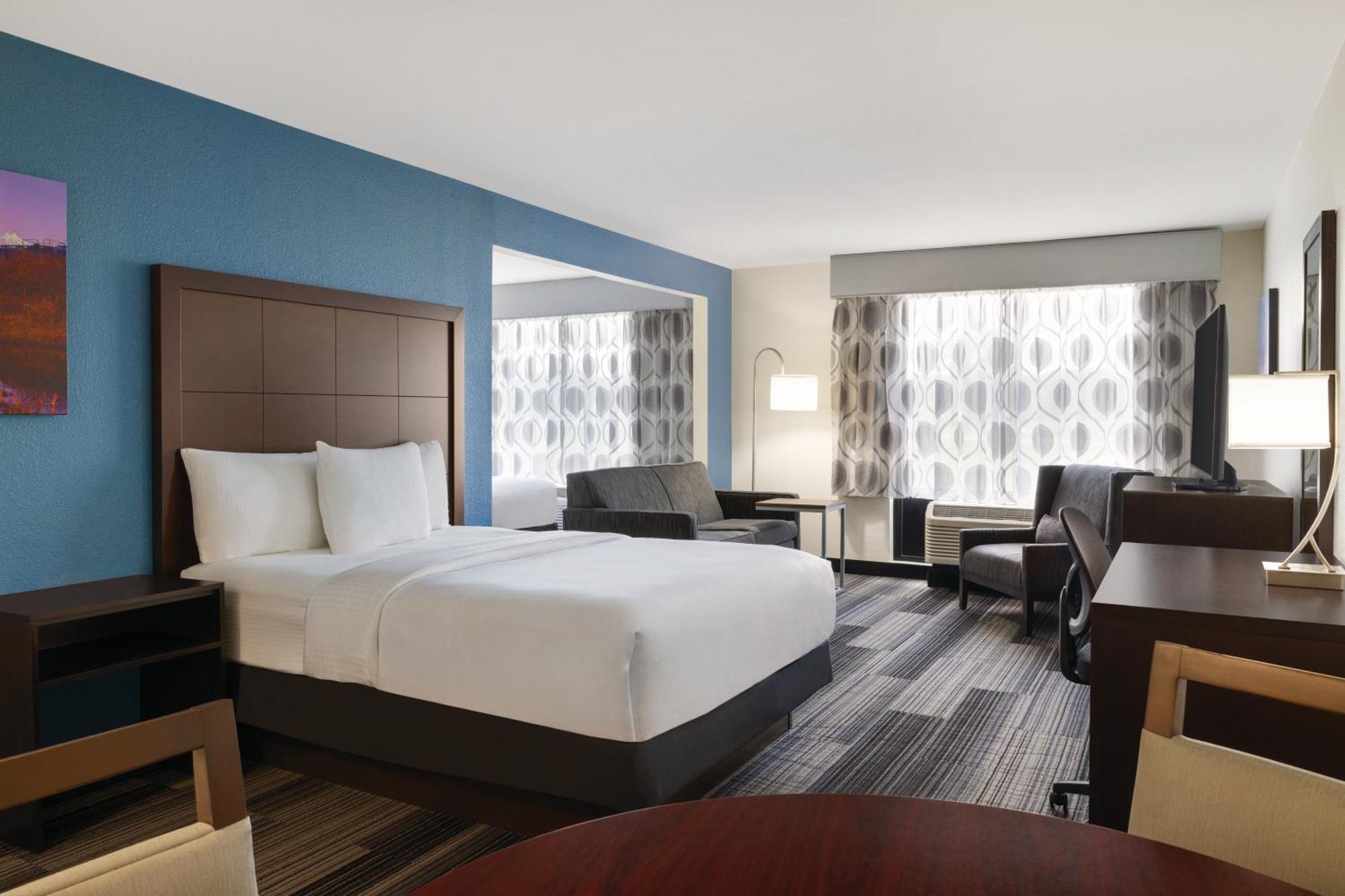 La Quinta By Wyndham Springfield Airport Plaza Exterior foto