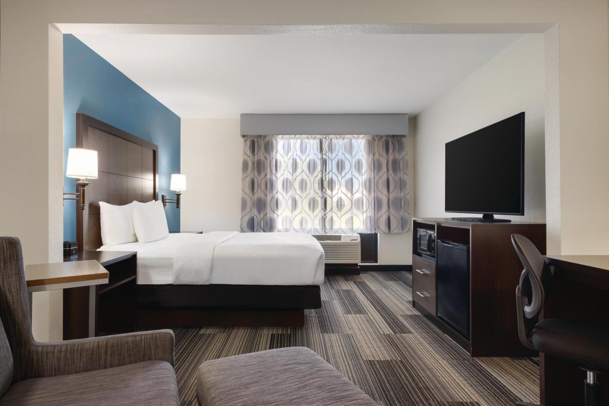 La Quinta By Wyndham Springfield Airport Plaza Exterior foto