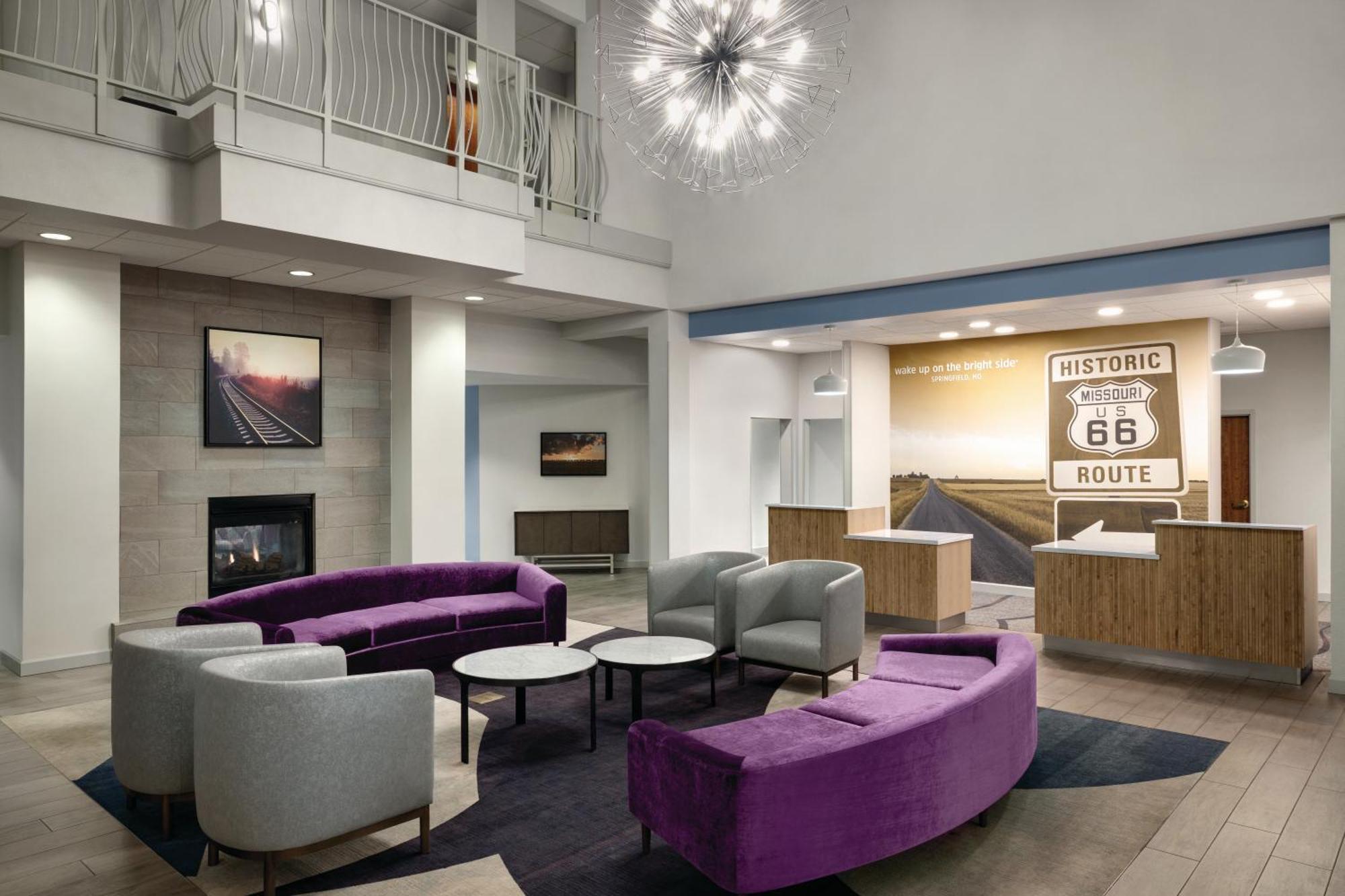 La Quinta By Wyndham Springfield Airport Plaza Exterior foto