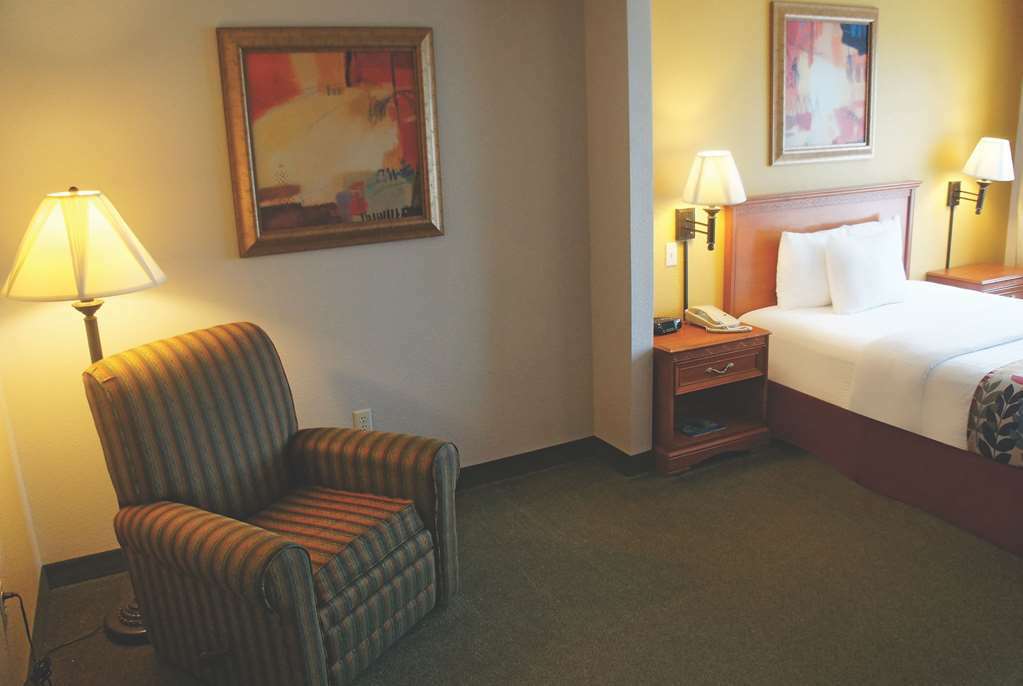 La Quinta By Wyndham Springfield Airport Plaza Quarto foto